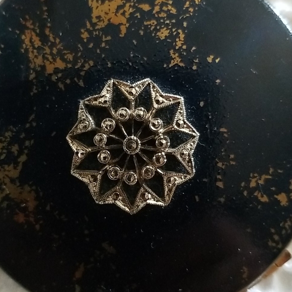 Kigu of London Mid Century Marcasite Medallion Powder Compact Made in England - Picture 8 of 12